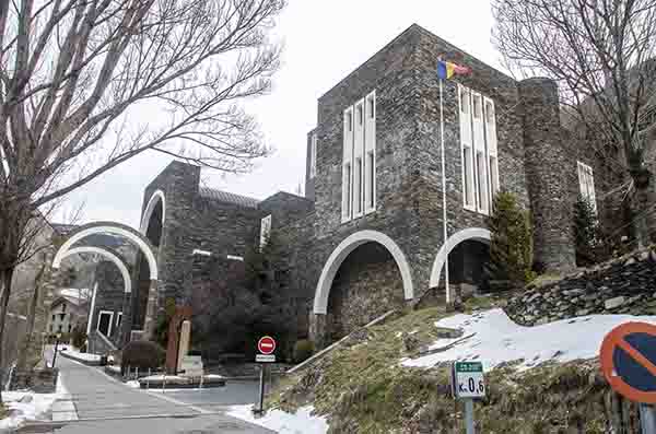 56 - Andorra - Meritxell - basilica santuari de Nostra Senyora de Meritxell